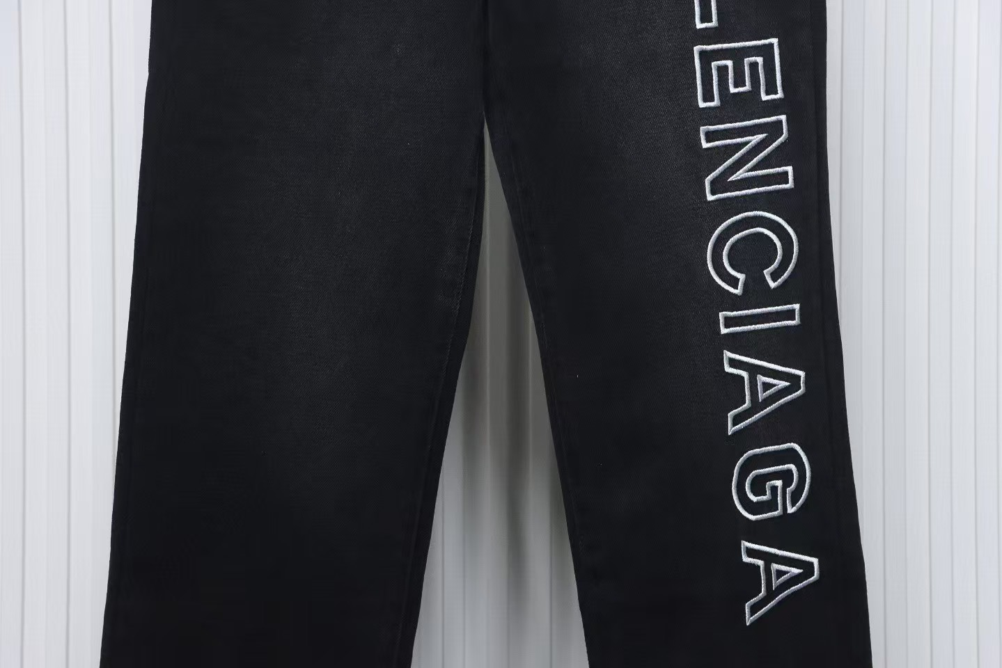 Balenciaga Side Logo Letter Embroidery Single-Breasted Jeans