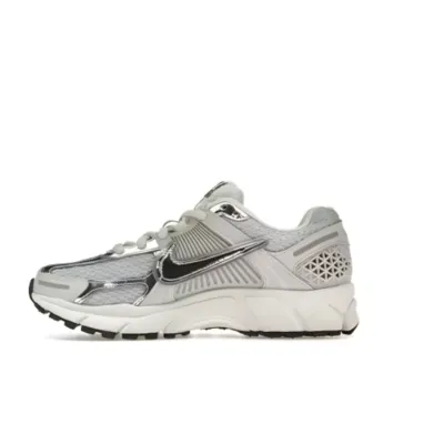 Nike Zoom Vomero 5 Photon Dust Metallic Silver FD0884-025 01