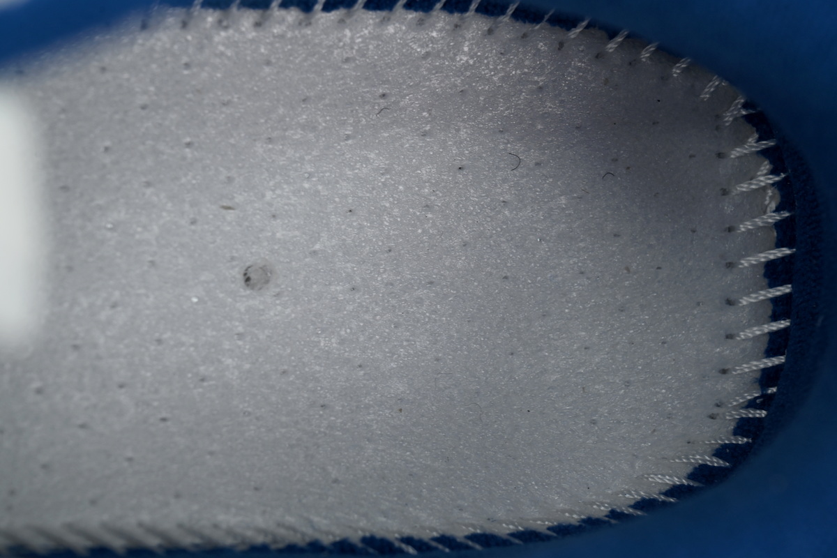 Balenciaga HAMPTONS WORN-OUT White Blue 841765 WCURB 9141