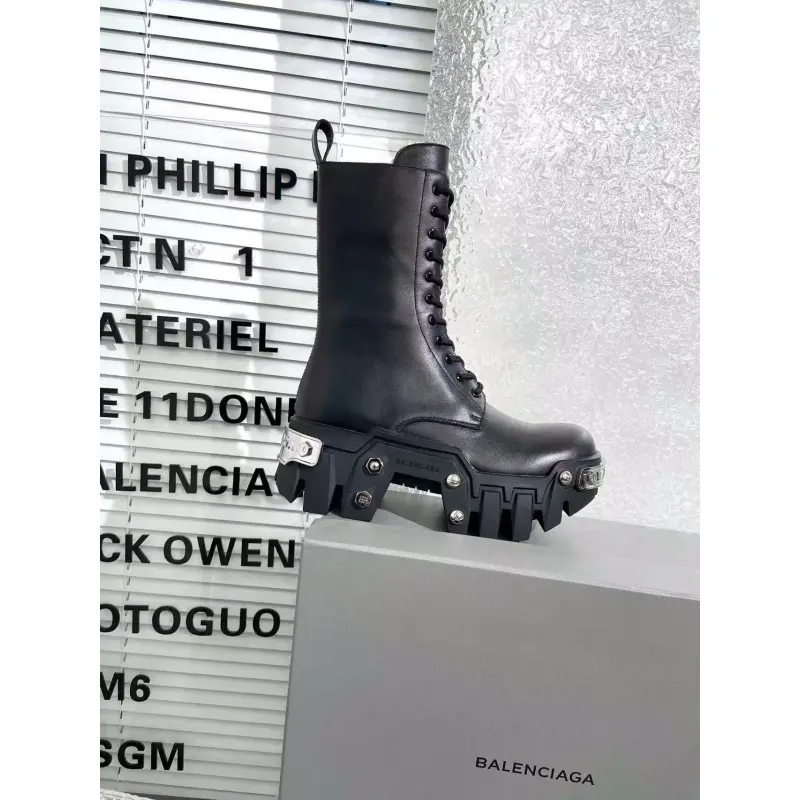 Balenciaga Bulldozer Platform Boots Black 1081
