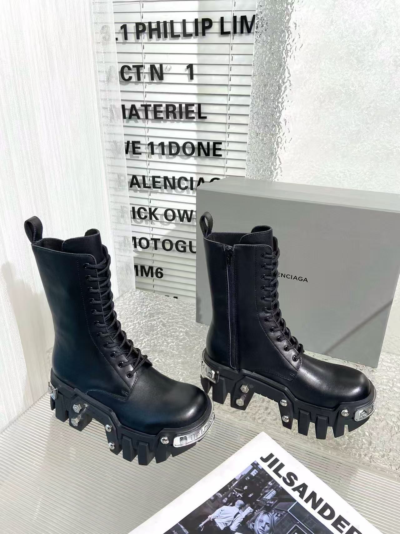Balenciaga Bulldozer Platform Boots Black 1081