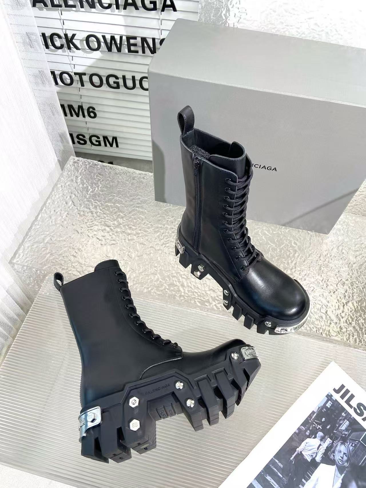 Balenciaga Bulldozer Platform Boots Black 1081