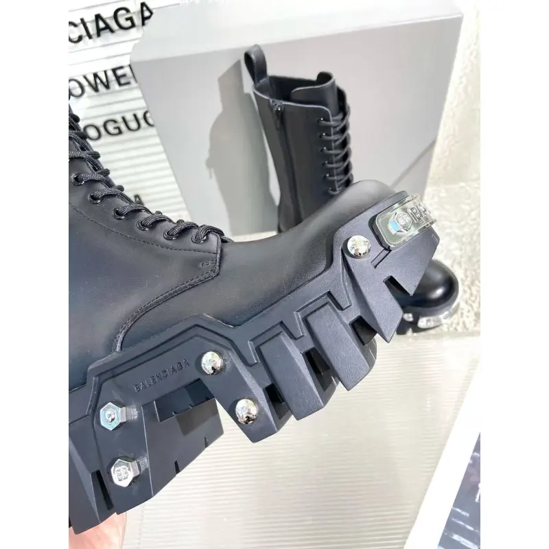 Balenciaga Bulldozer Platform Boots Black 1081