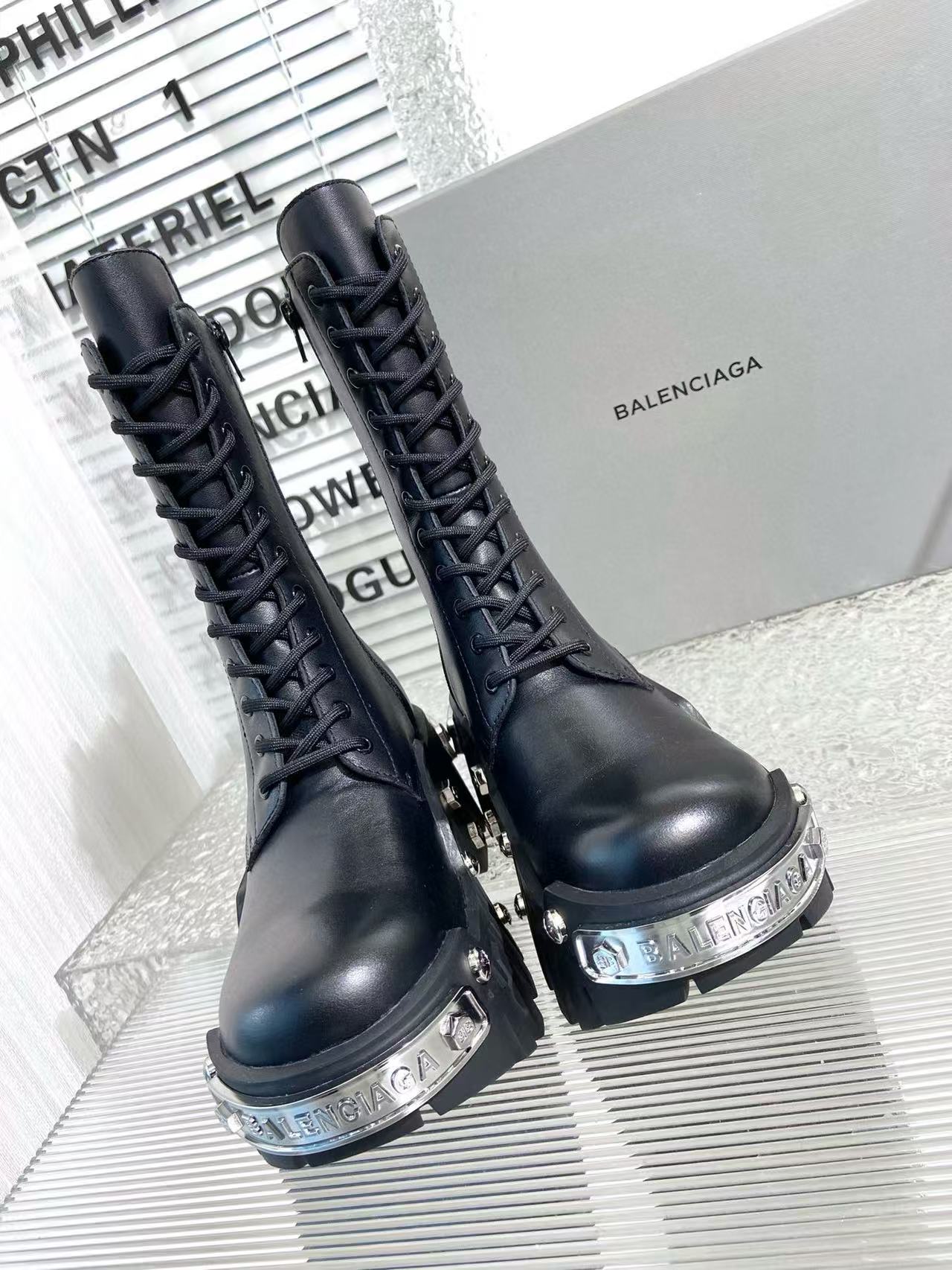 Balenciaga Bulldozer Platform Boots Black 1081