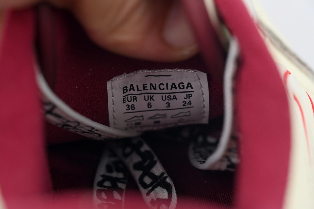 Balenciaga HAMPTONS WORN-OUT Beige Red 841765 WCURB 9141