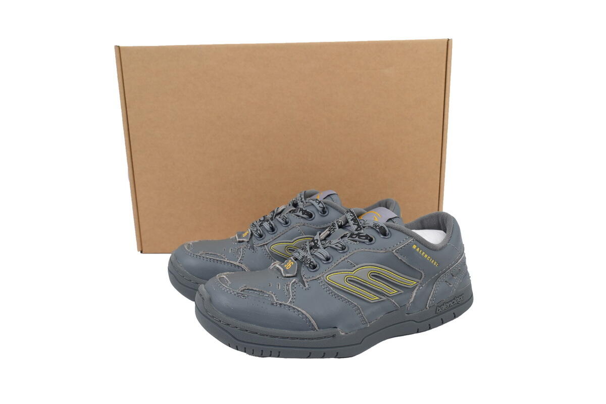 Balenciaga HAMPTONS WORN-OUT Grey 841765 WCURB 9141