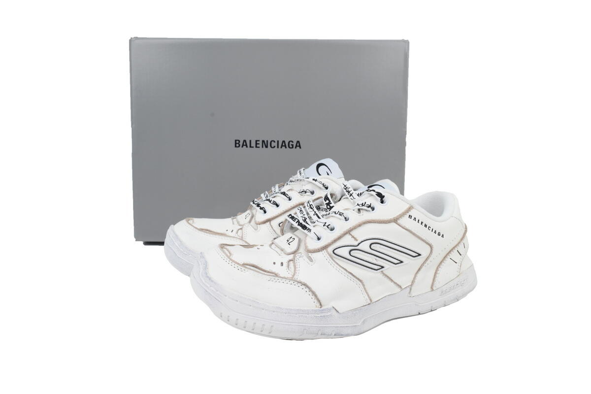 Balenciaga HAMPTONS WORN-OUT White 841763 WCURS 9000