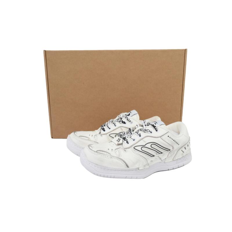 Balenciaga HAMPTONS WORN-OUT White 841765 WCURB 9141