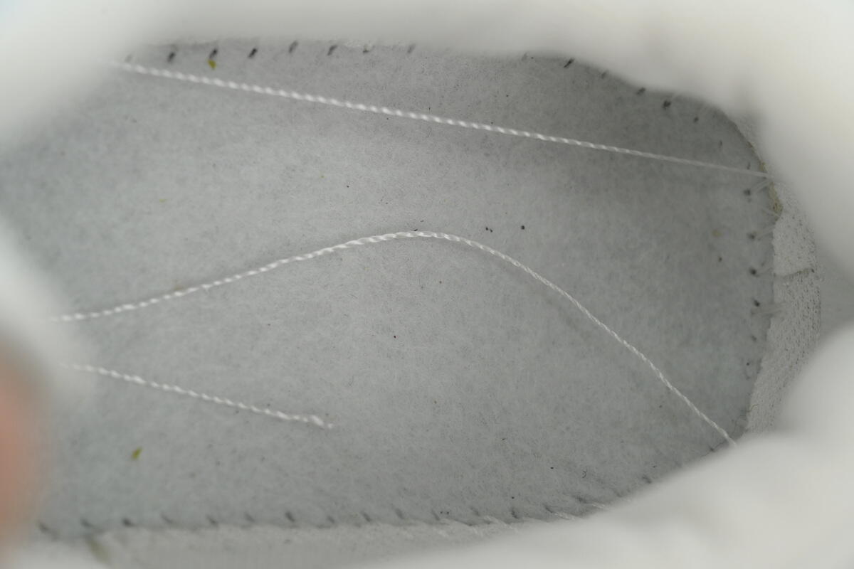 Balenciaga HAMPTONS WORN-OUT White 841765 WCURB 9141