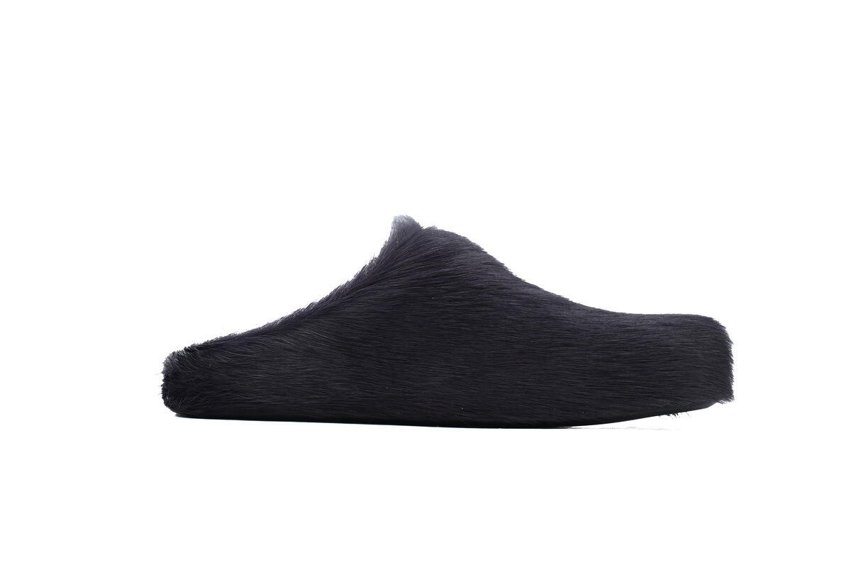 Marni Long-hair Calfskin Fussbett Sabot Black SBMR000600P412200N99