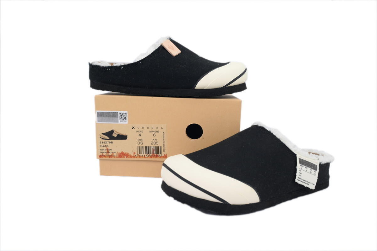 xVESSEL Cabin One Black And White