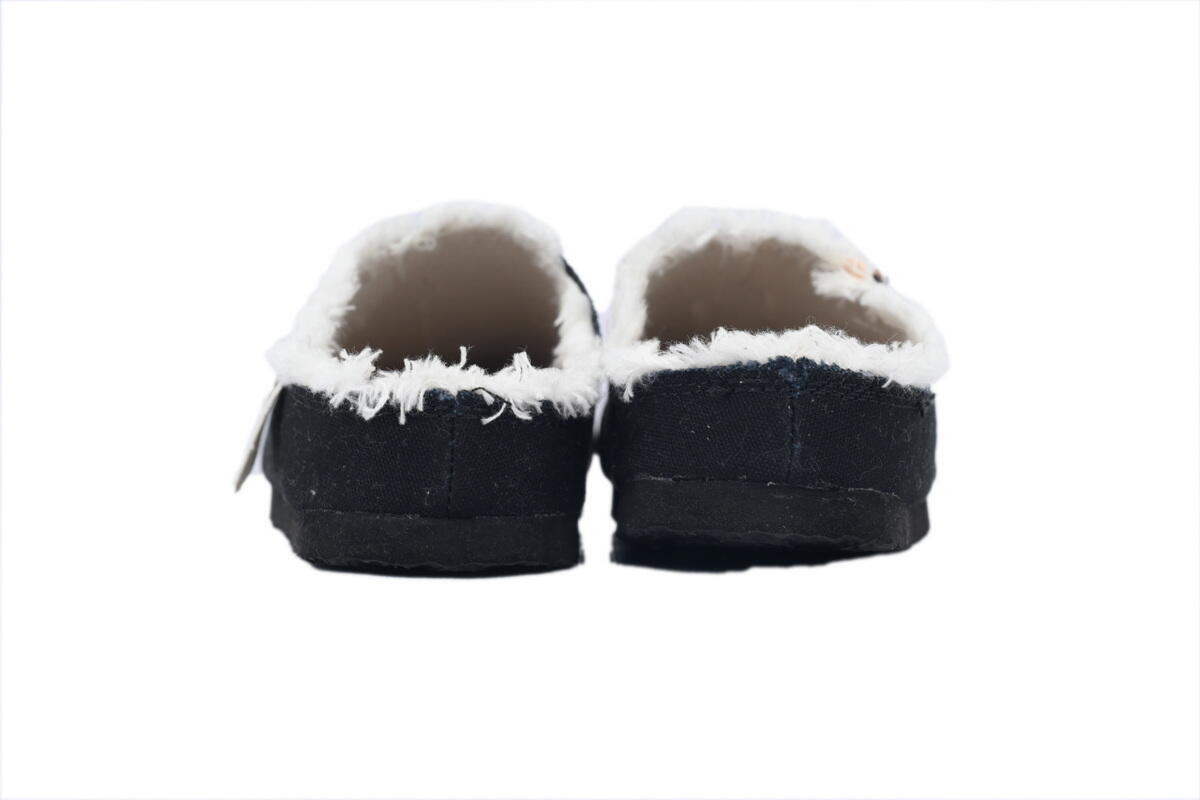 xVESSEL Cabin One Black And White