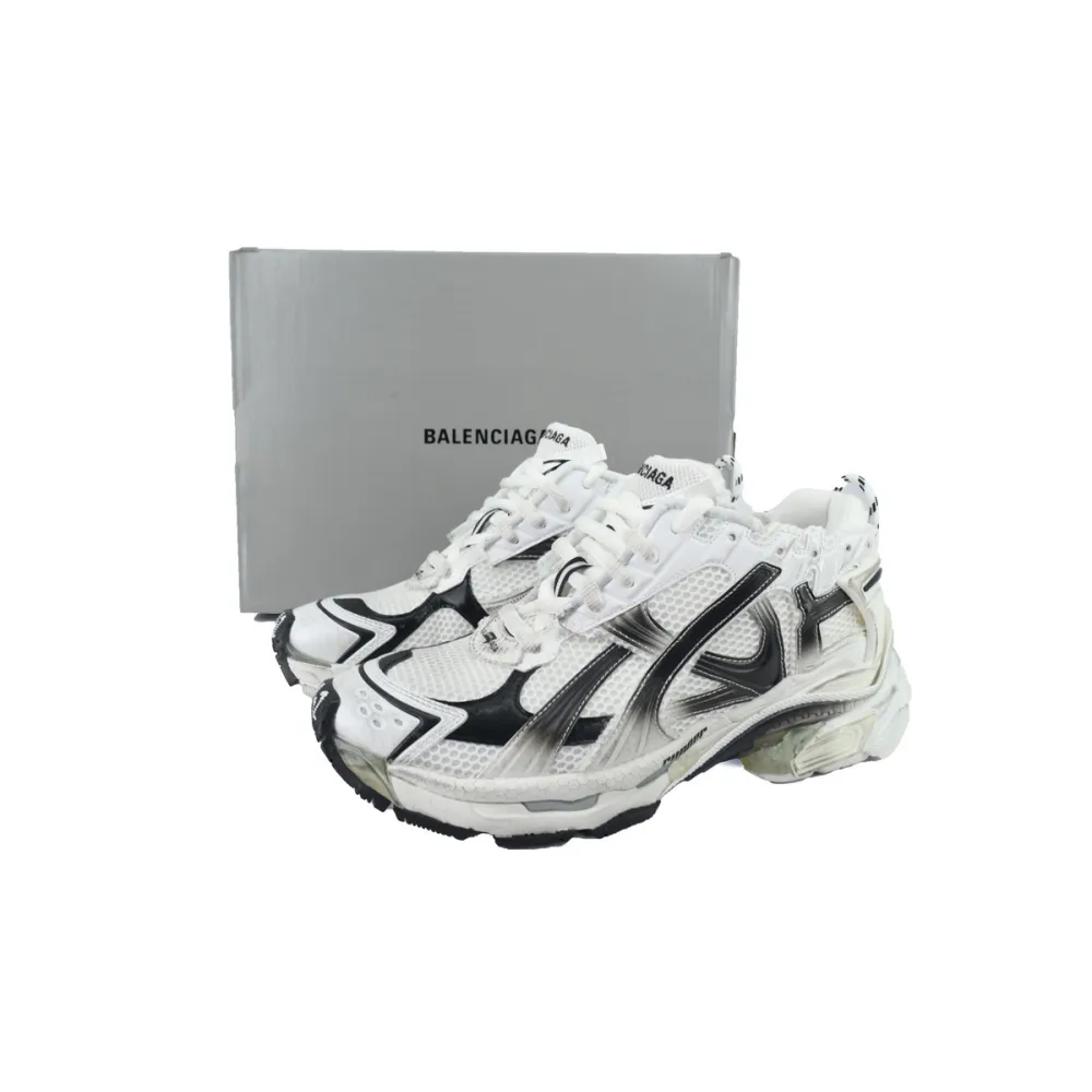 Balenciaga Runner Sneaker 'Gradient - White Black' 772774 WRUNG 9010