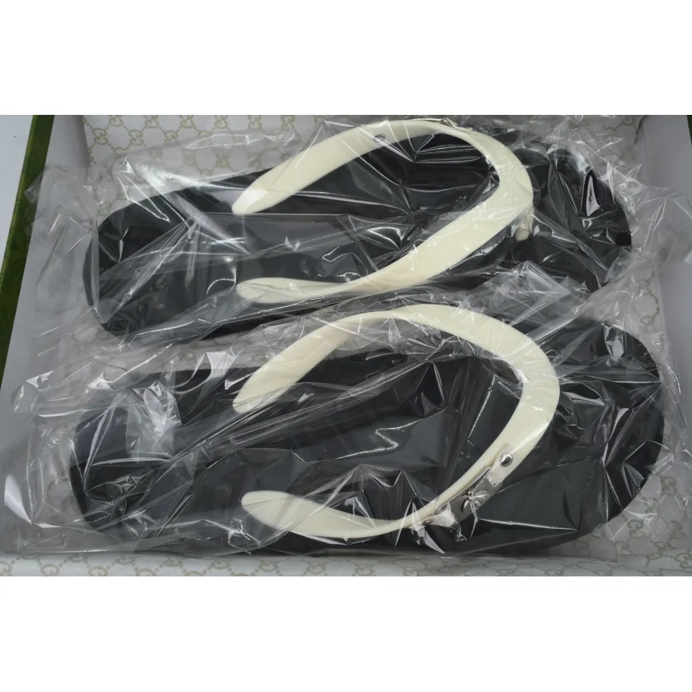 Gucci Slippers Striped Black And White