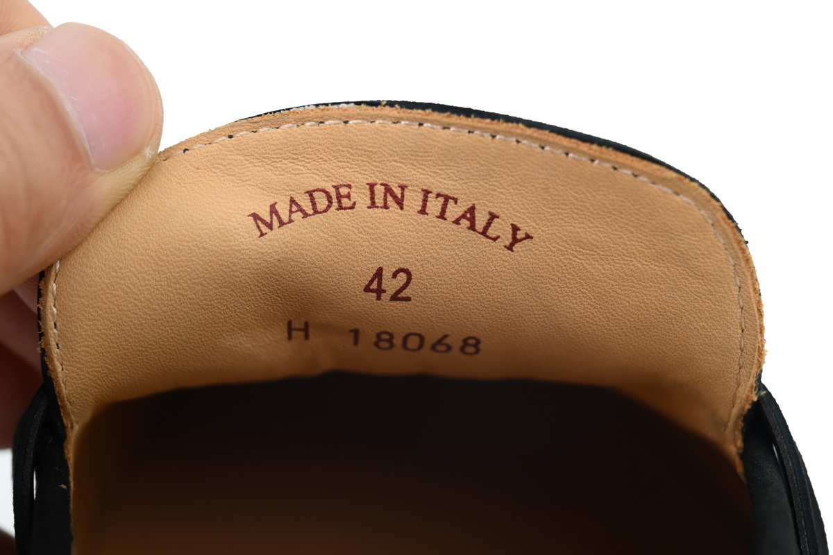 Loro Piana Bean Shoes With black buttons 