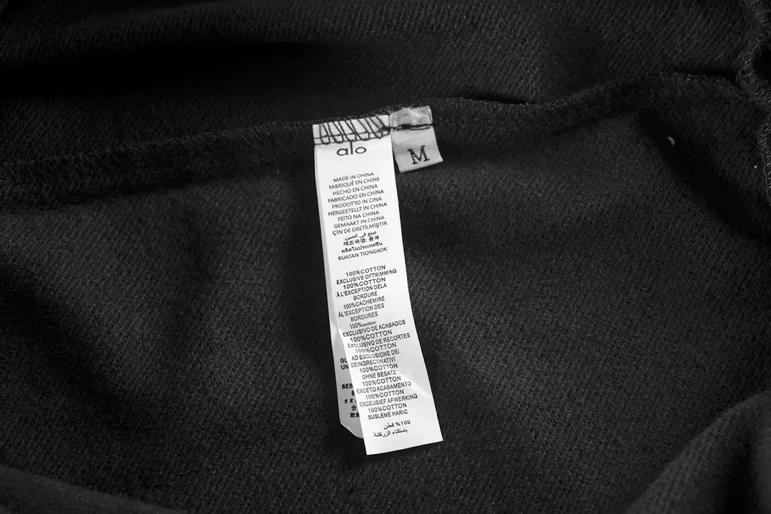 Alo Yoga Accolade 1/4 Zip Pullover Black Grey