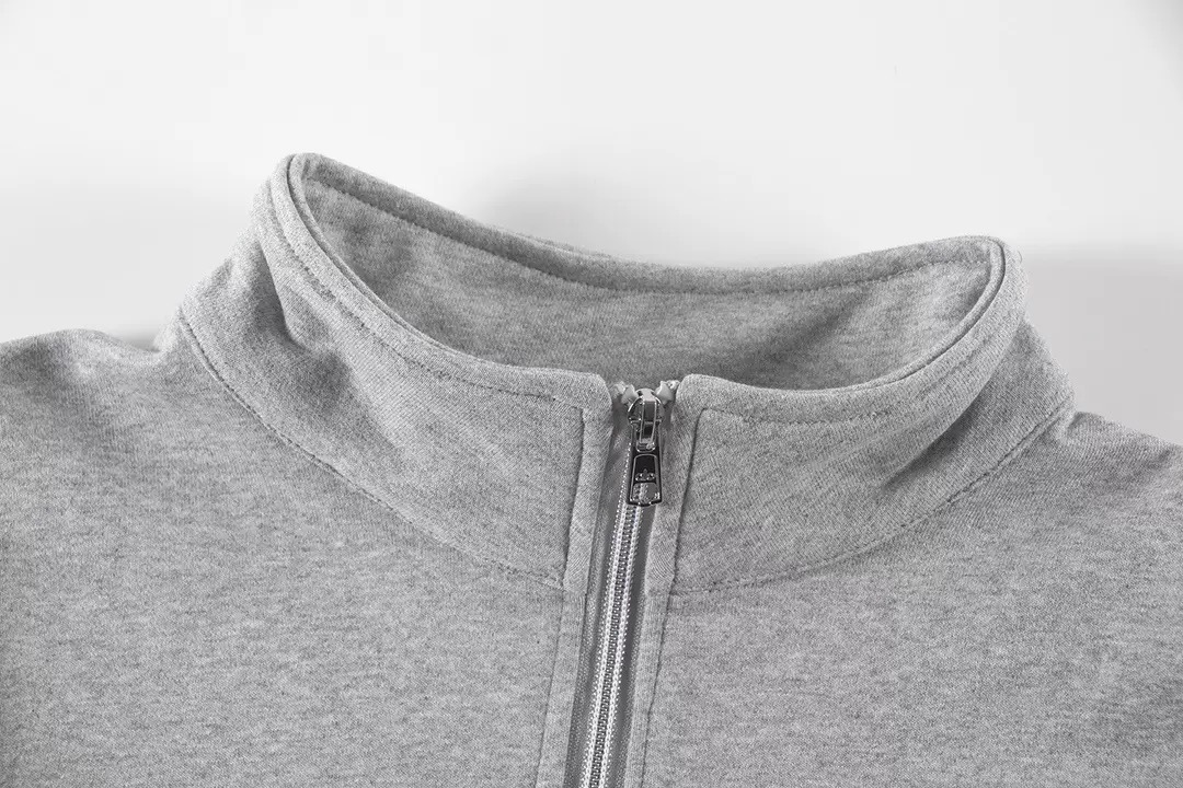 Alo Yoga Accolade 1/4 Zip Pullover Grey