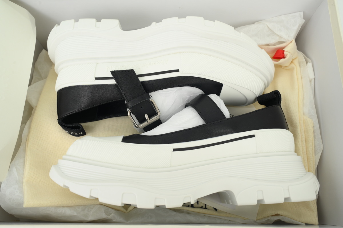 Alexander McQueen Women's Tread Slick Mary Jane In Black