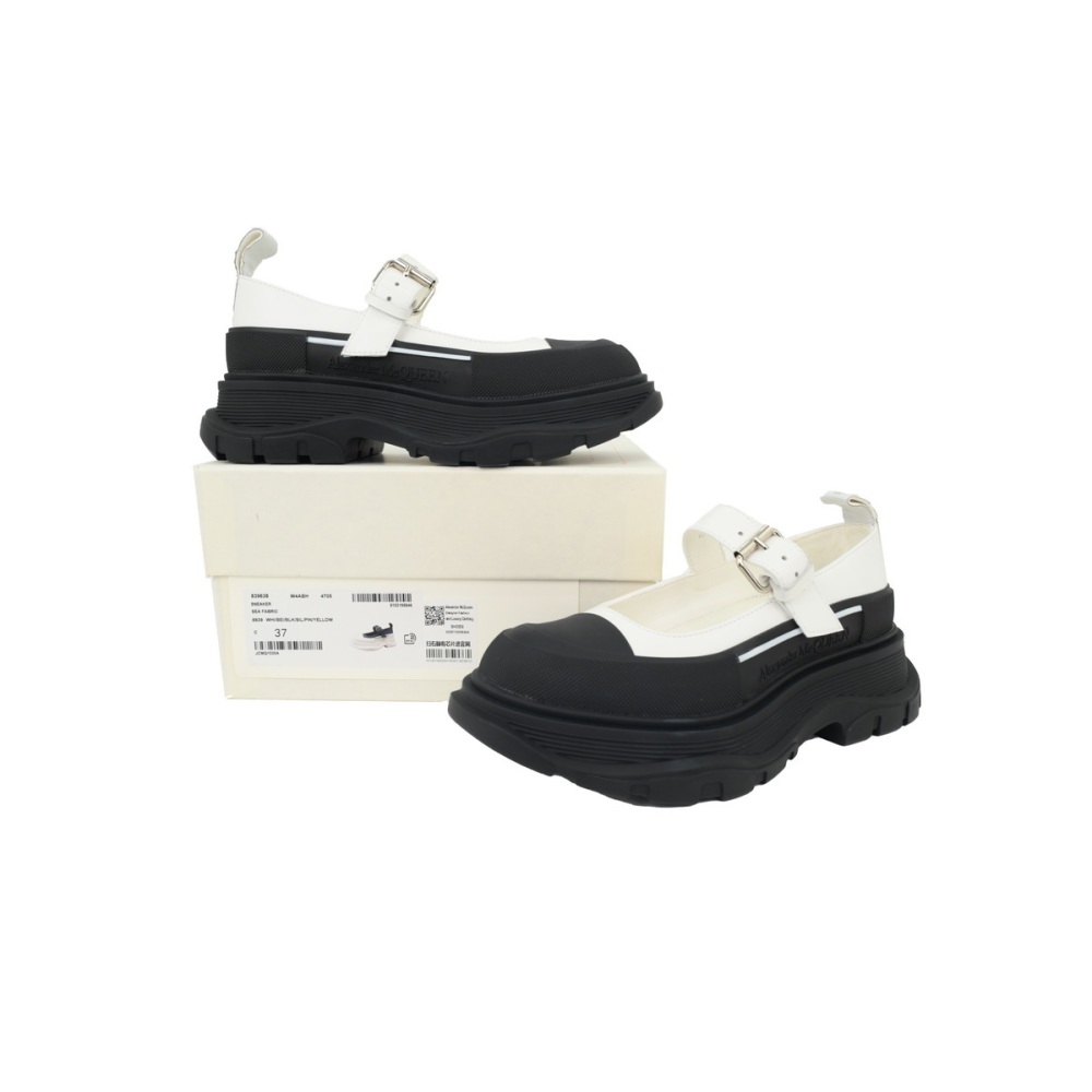 Alexander McQueen Women's Tread Slick Mary Jane In White