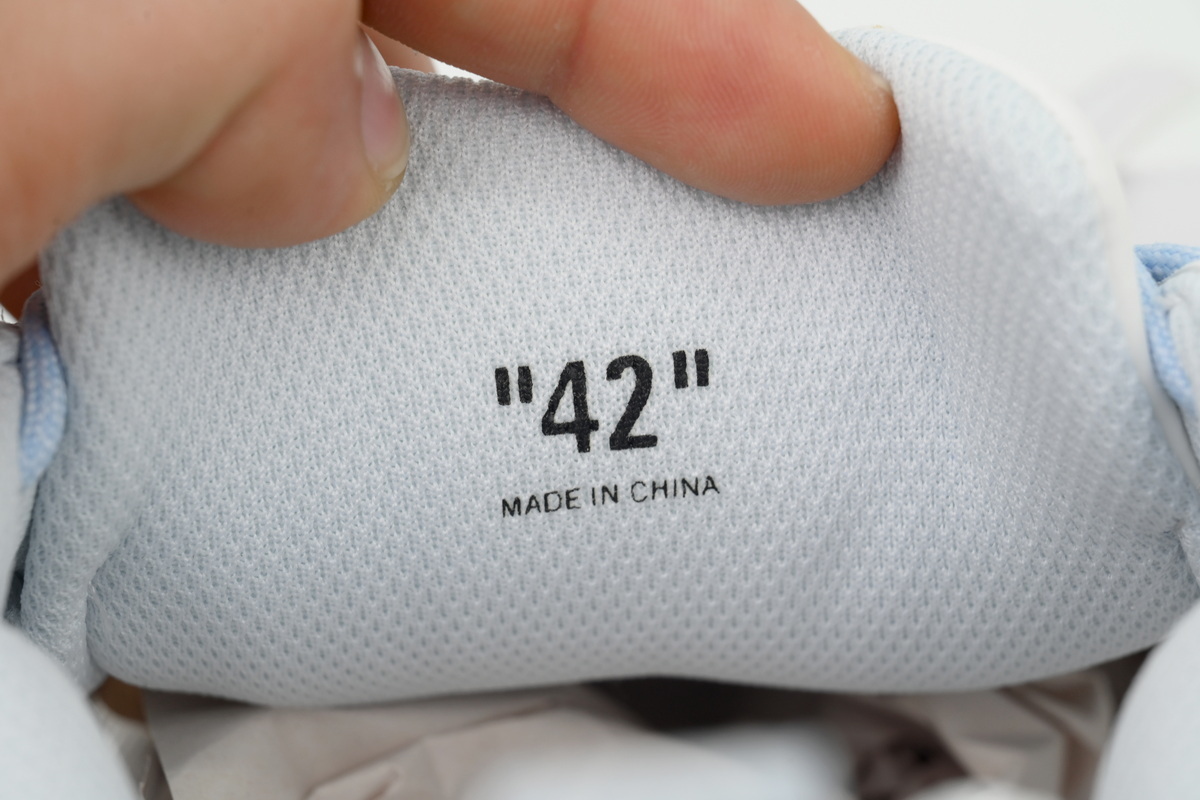 Off White Be Right Back Sneakers Light Blue Grey OMIA295F24 FAB00 10039