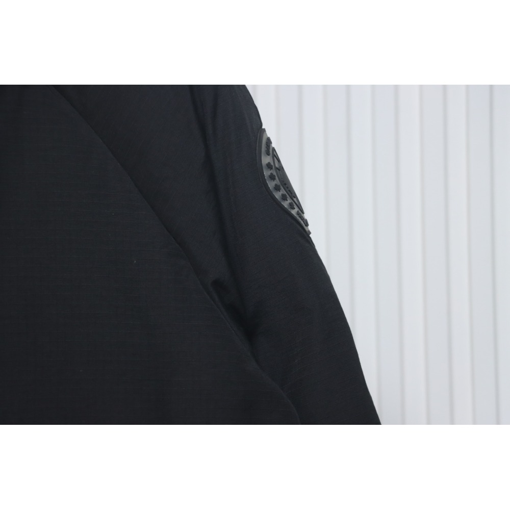 Canada Goose Solid Color Zip-Up Down Jacket with Sleeve Badge