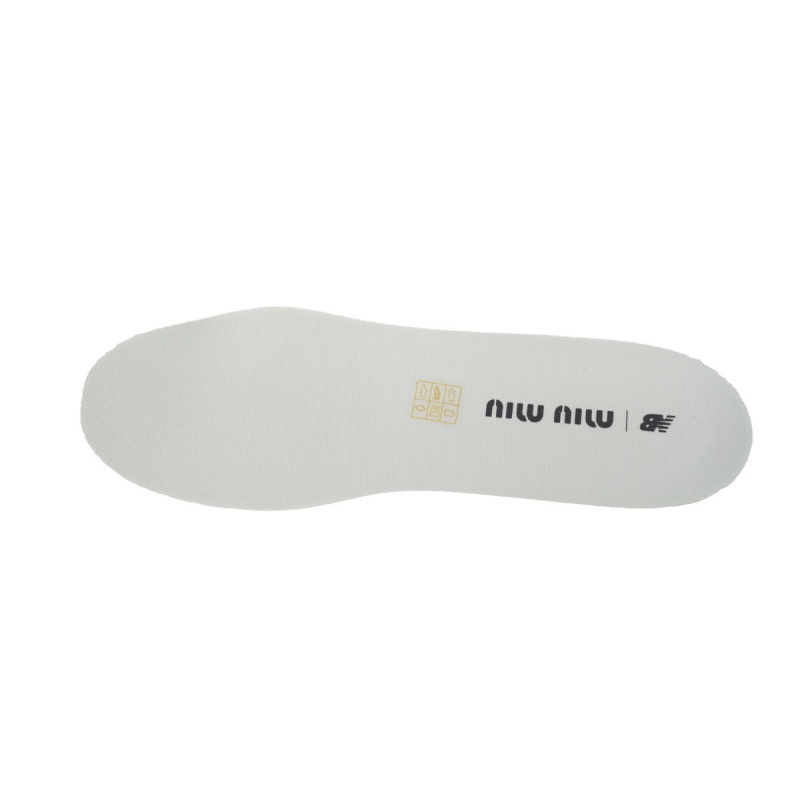 New Balance 530 SL Miu Miu White Gum' 5E165E 3F33 F0009 13 99F D005