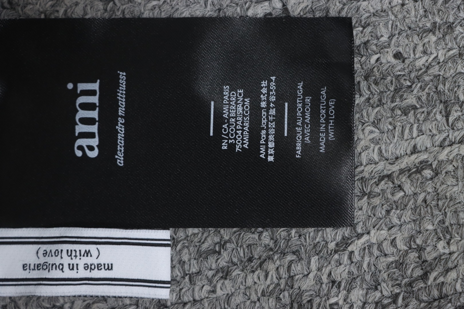 Ami 23Fw Heart Jacquard Turtleneck Sweater Black White