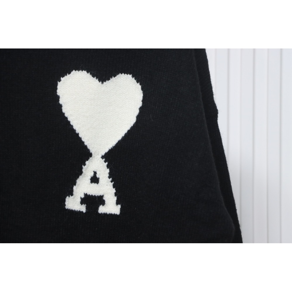 Ami 23Fw Heart Jacquard Turtleneck Sweater Black White