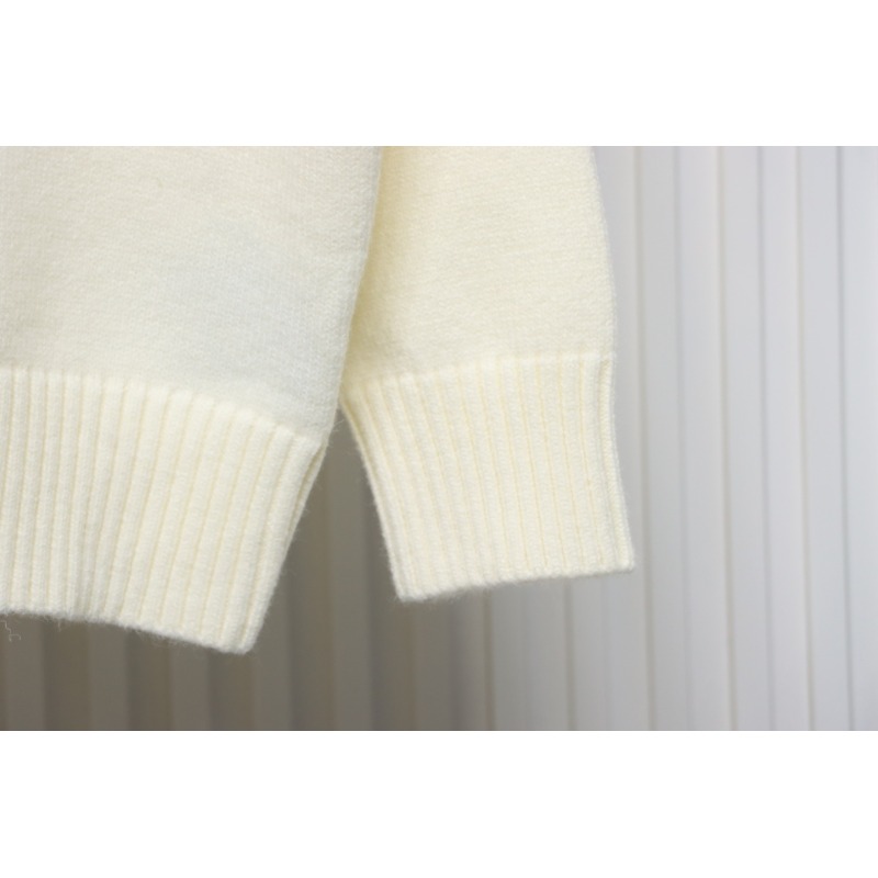 Ami 23Fw Heart Jacquard Turtleneck Sweater White Red