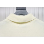 Ami 23Fw Heart Jacquard Turtleneck Sweater White Red