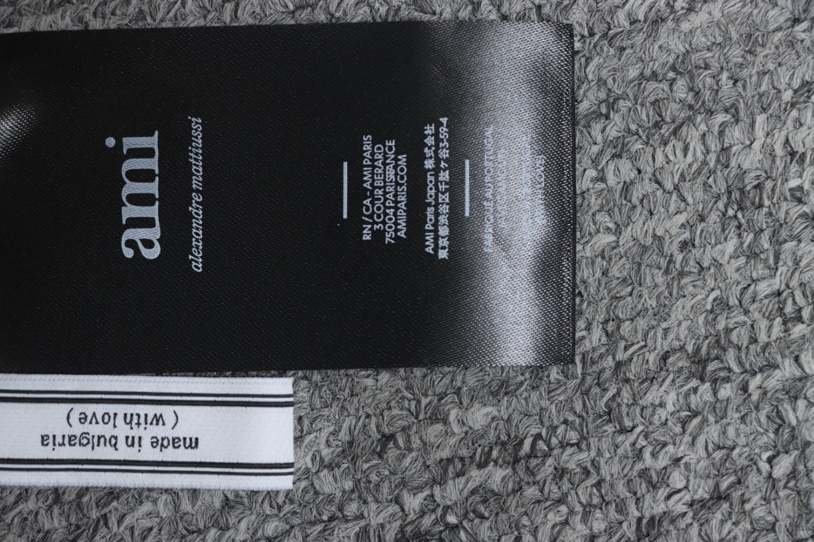 Ami 23Fw Heart Jacquard Turtleneck Sweater White Red