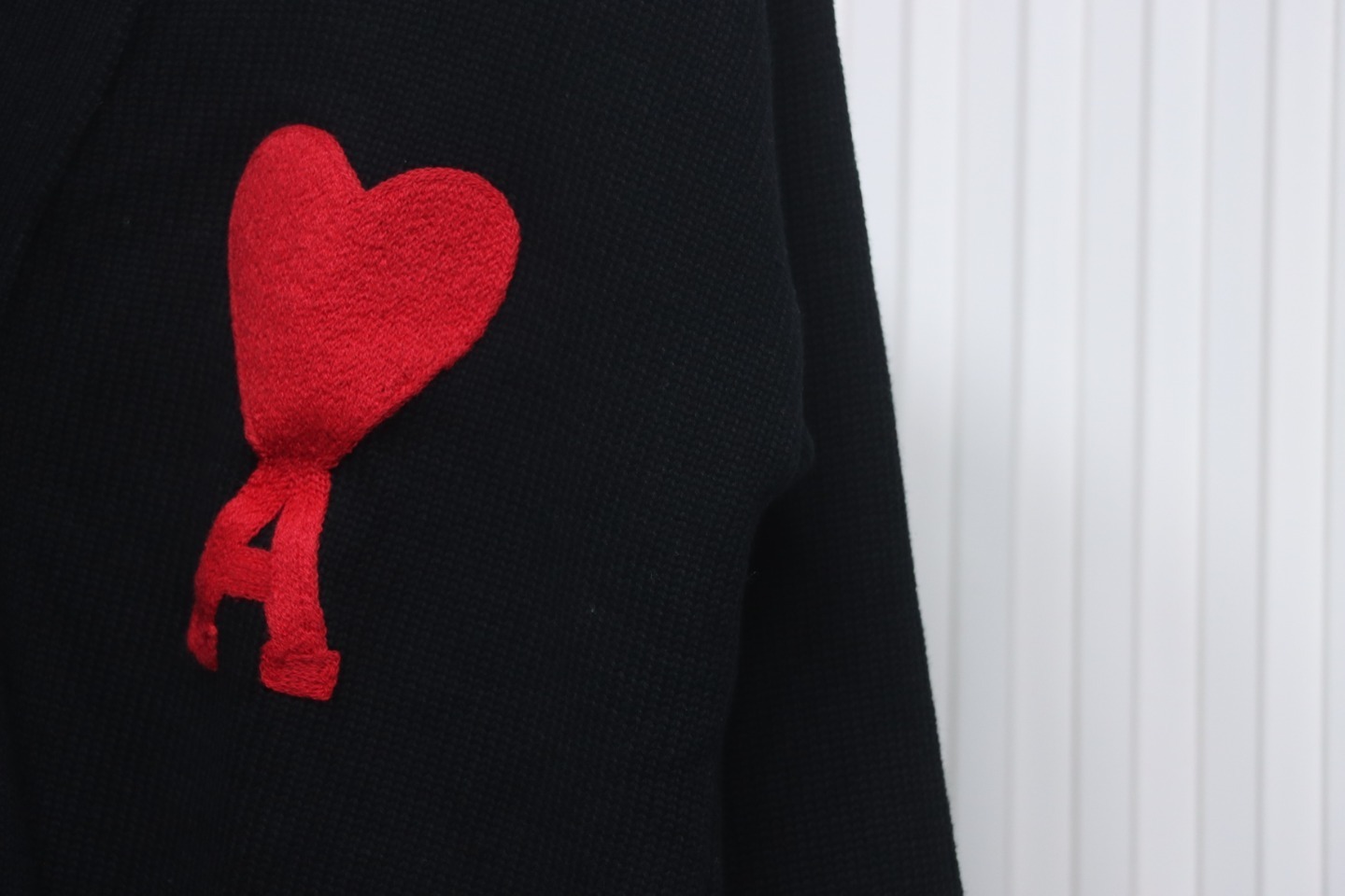 AMI PARIS 21FW Heart Embroidered Cardigan Black