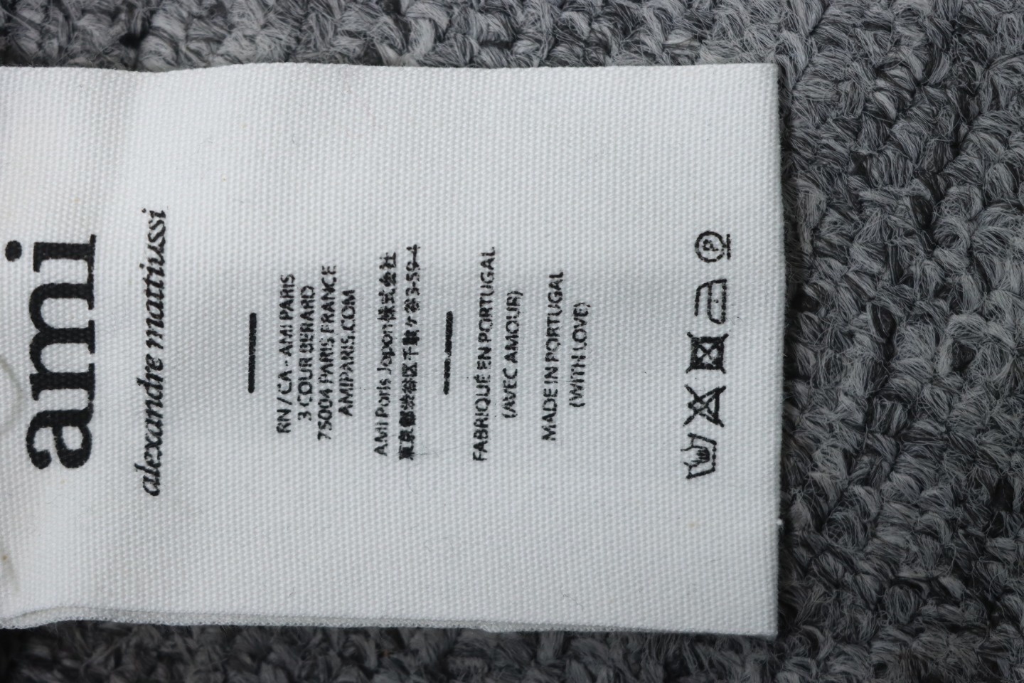 AMI PARIS 21FW Heart Embroidered Cardigan Grey