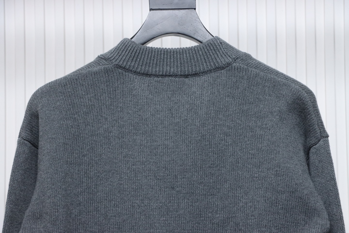 AMI PARIS 21FW Heart Embroidered Cardigan Grey