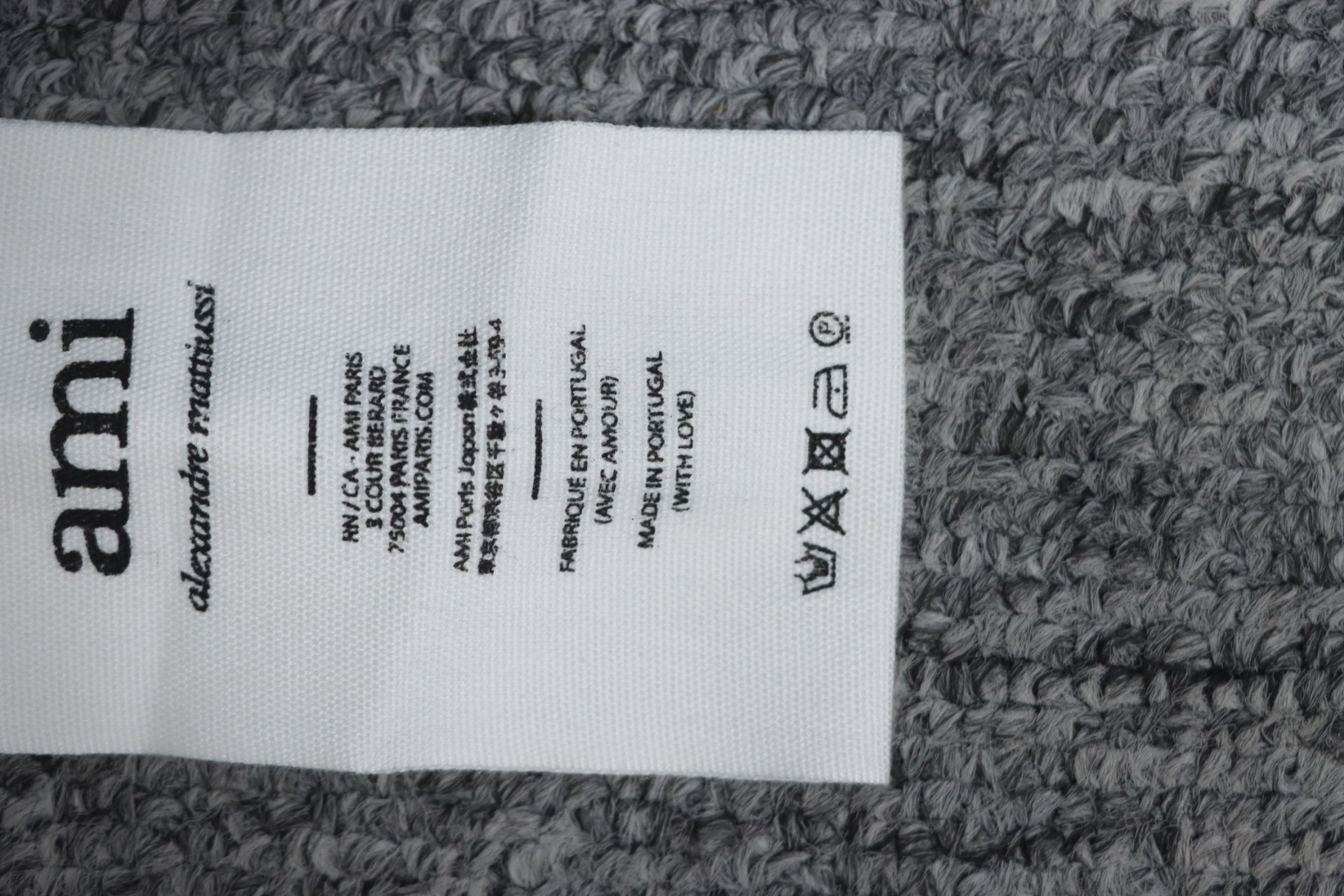 AMI PARIS 21FW Heart Embroidered Crew Neck Sweater White