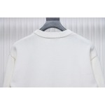 AMI PARIS 21FW Heart Embroidered Crew Neck Sweater White