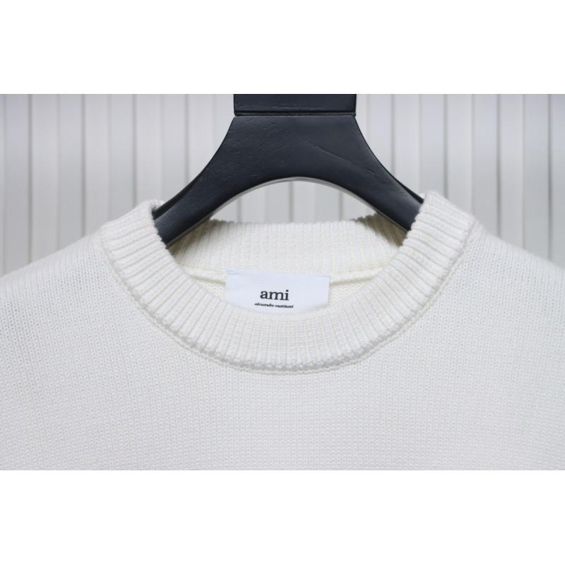 AMI PARIS 21FW Heart Embroidered Crew Neck Sweater White