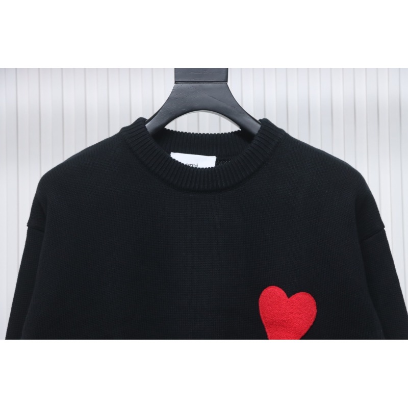 AMI PARIS 21FW Heart Embroidered Crew Neck Sweater Black