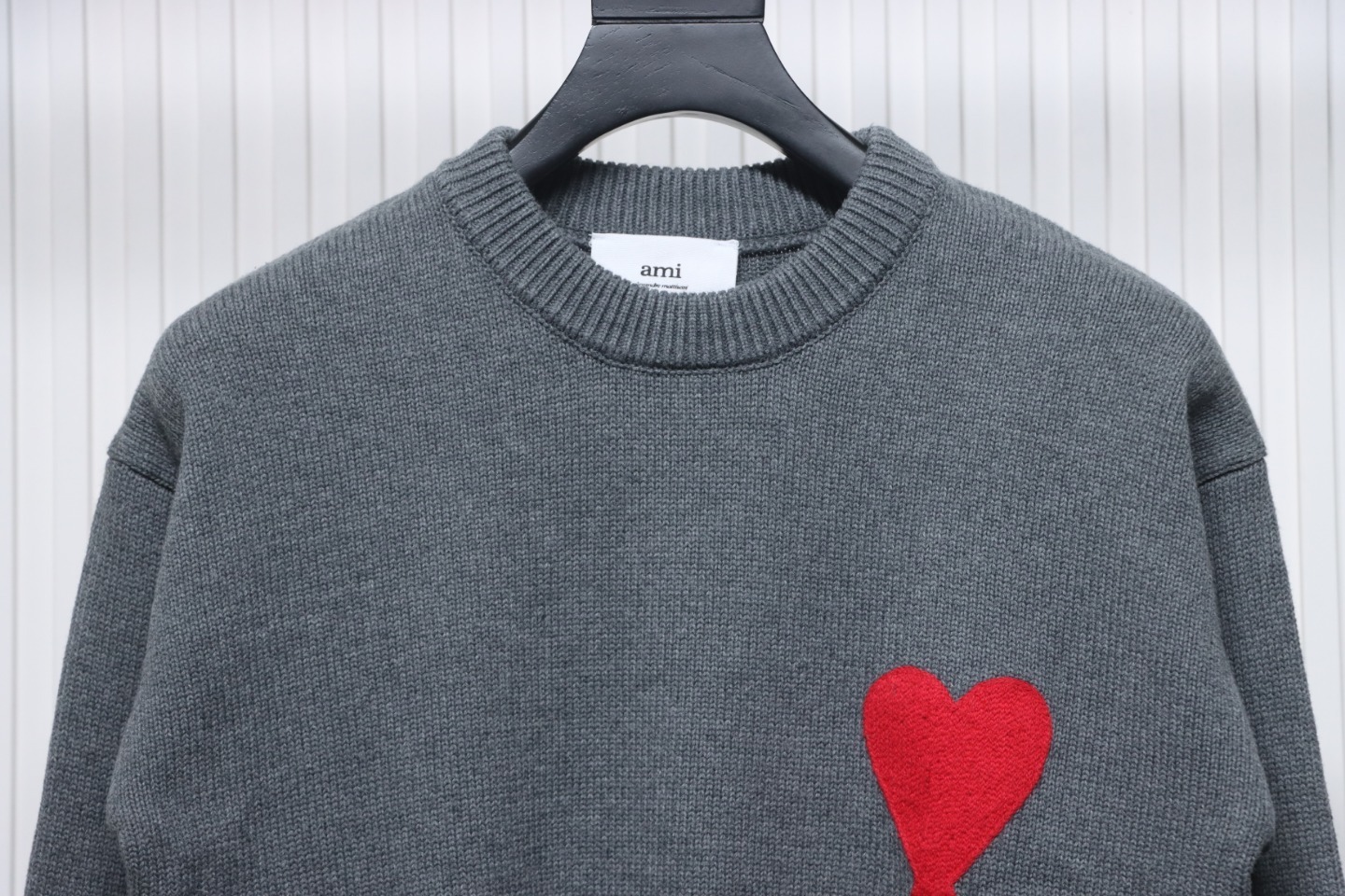 AMI PARIS 21FW Heart Embroidered Crew Neck Sweater Grey