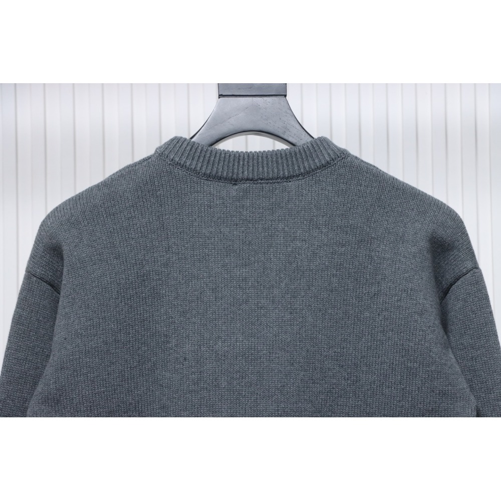 AMI PARIS 21FW Heart Embroidered Crew Neck Sweater Grey