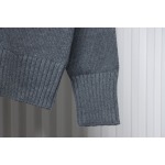AMI PARIS 21FW Heart Embroidered Crew Neck Sweater Grey