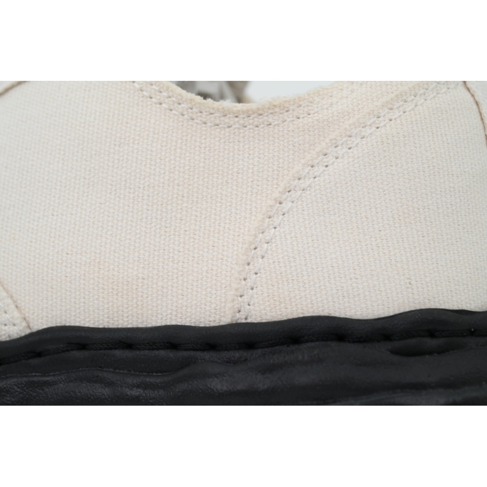 MIHARA YASUHIRO Canvas White Black