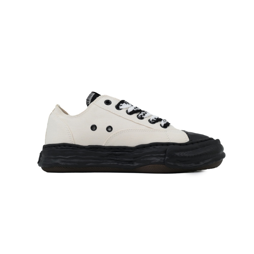 MIHARA YASUHIRO Canvas White Black