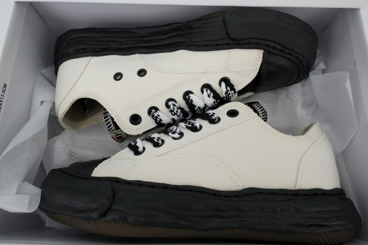 MIHARA YASUHIRO Canvas White Black