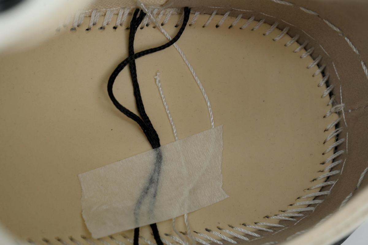 MIHARA YASUHIRO Canvas White Black