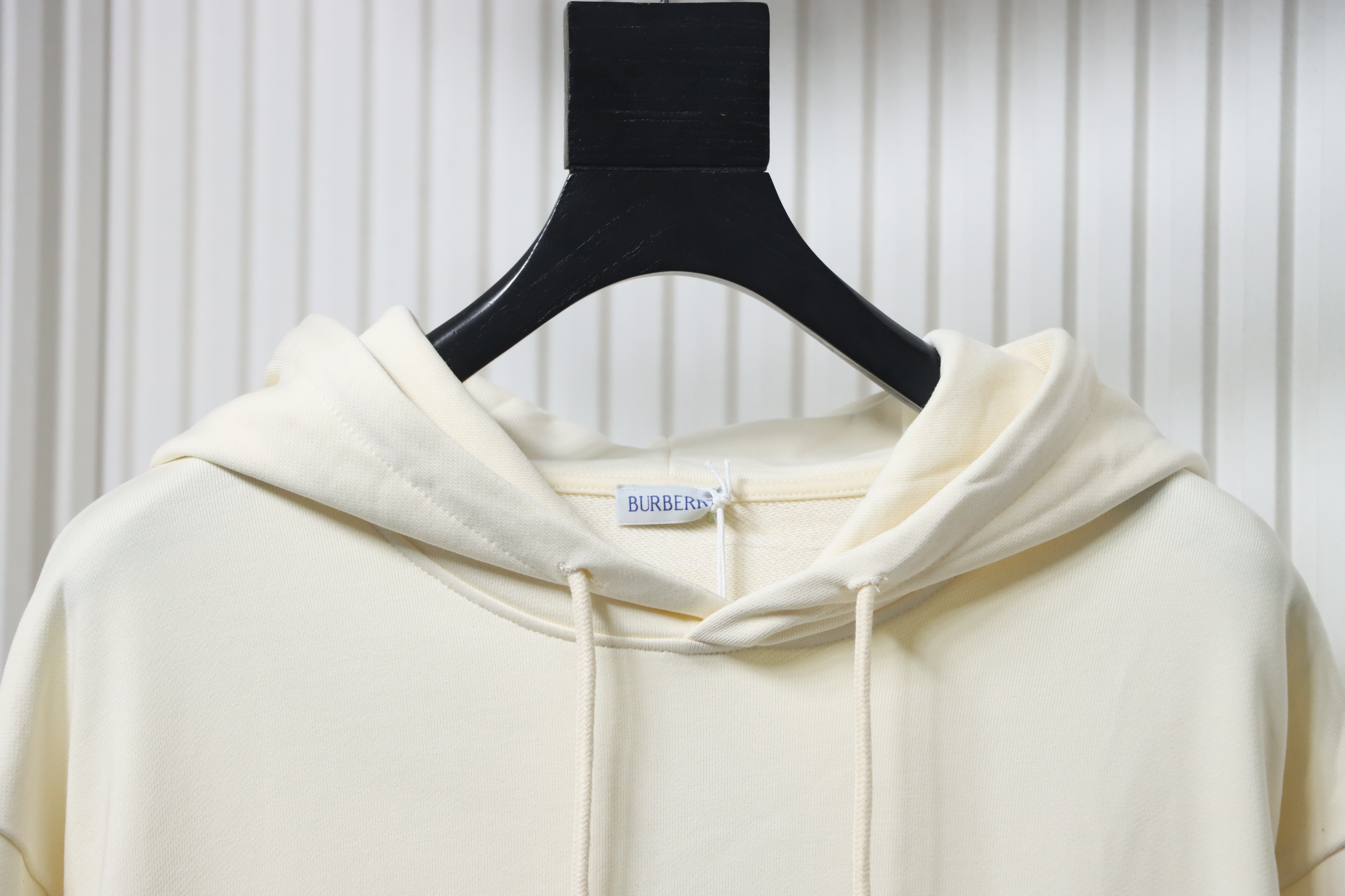 Burberry 25FW Warhorse Check Logo Embroidered Hoodie White