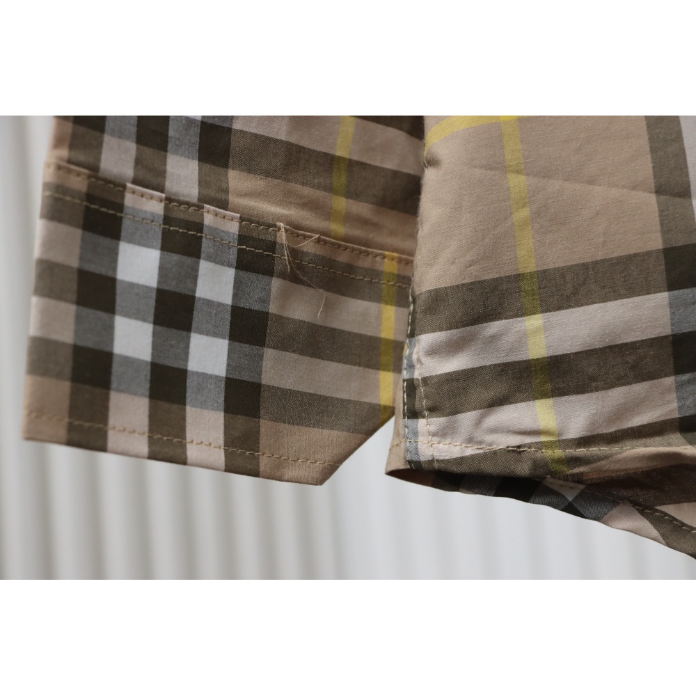 Burberry 25ss New Striped Shirt Brown