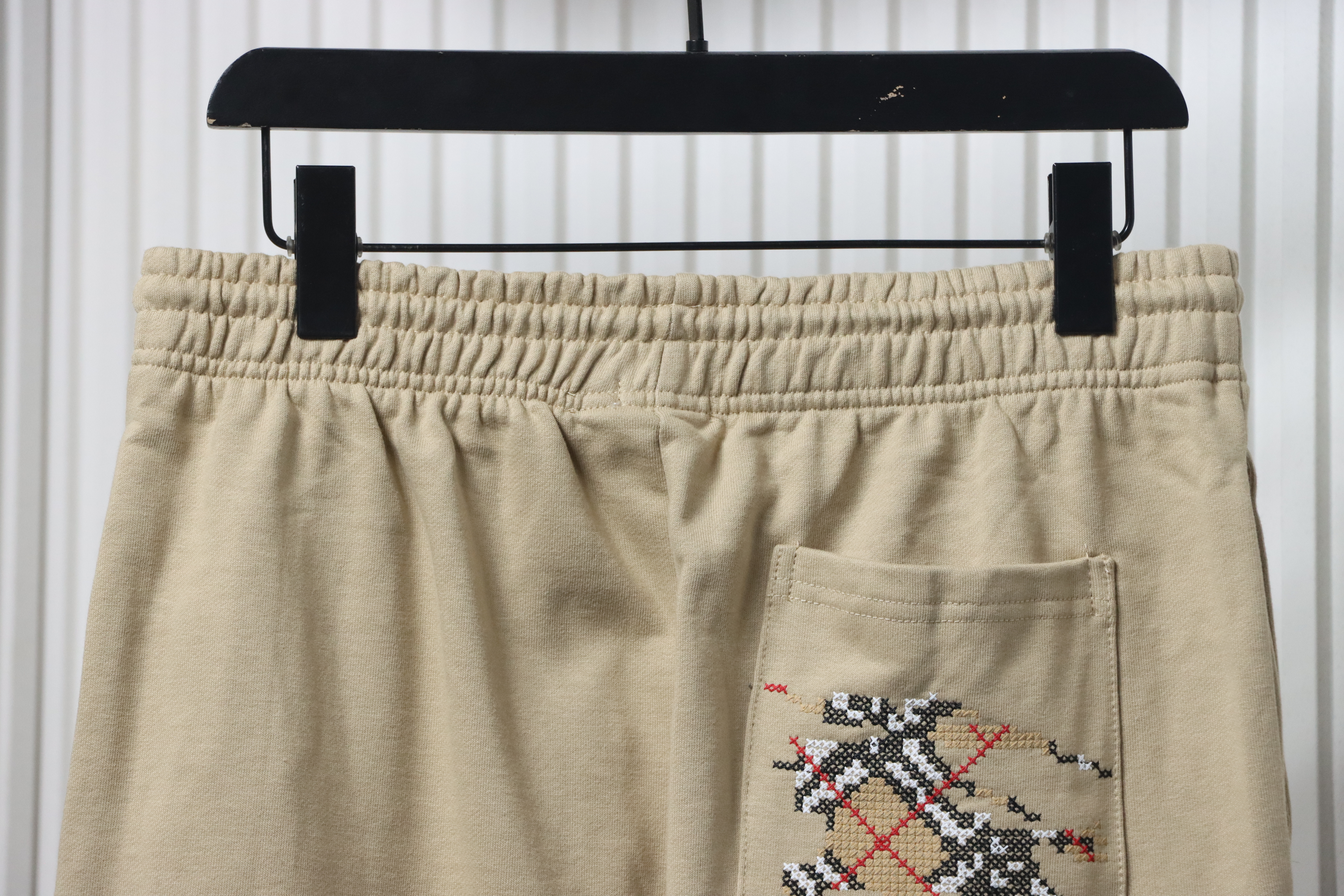 Burberry Warhorse Cross-Stitch Set Casual Pants Brown