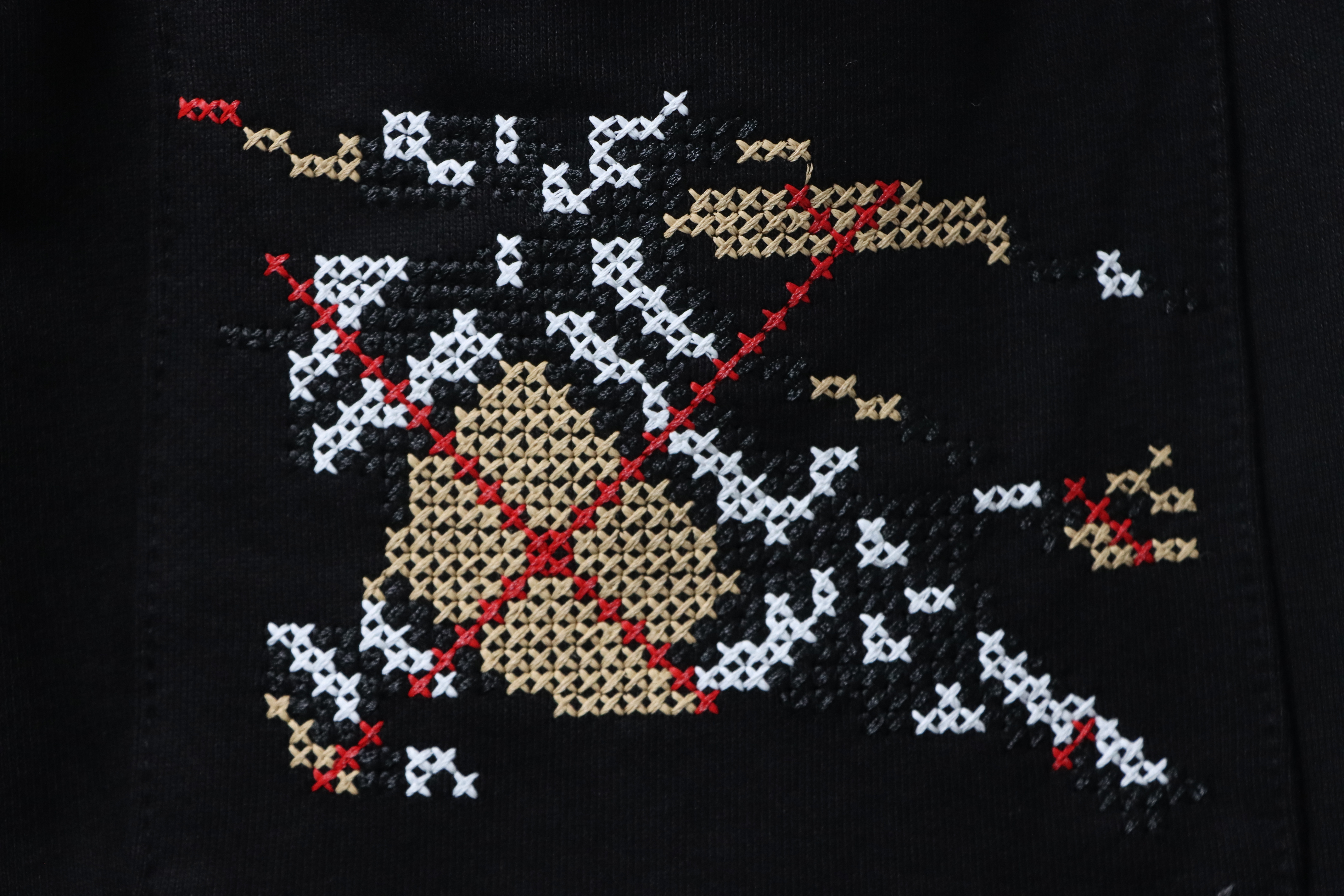 Burberry Warhorse Cross-Stitch Set Casual Pants Black