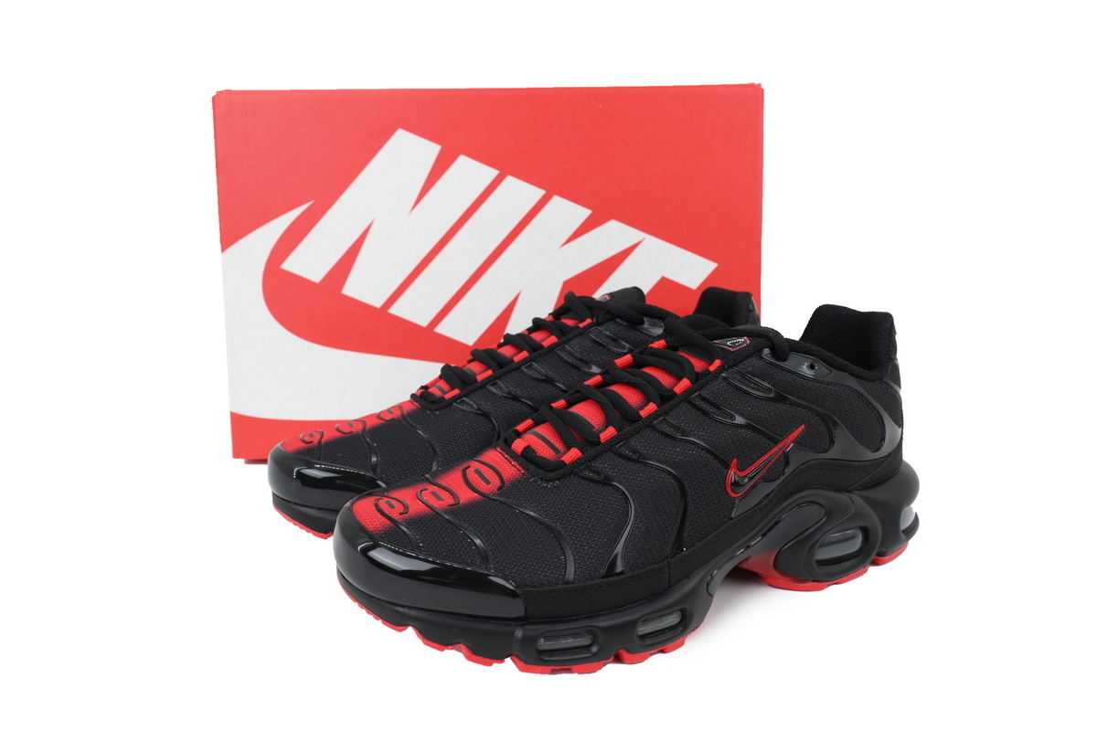 Nike Air Max Plus 'Sith Lightsaber' IM4868-010
